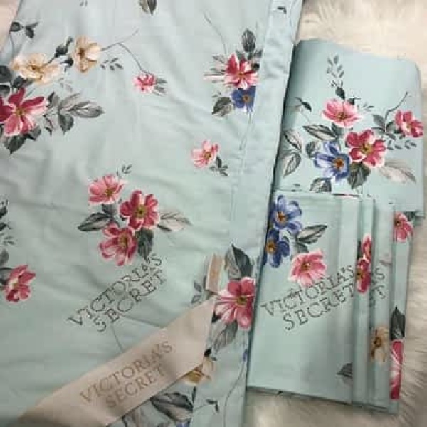 Комплект постельного белья “Victoria secret” с одеялом VS-03